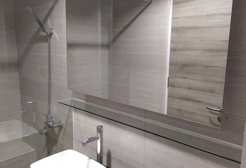 ユースホステル Djuragan Kamar Priority Inn