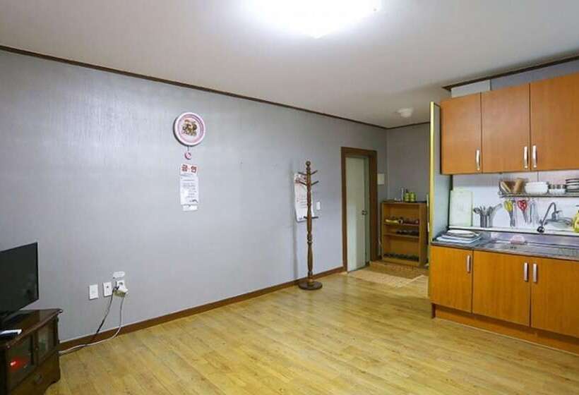 Anseong Gosammaeul Pension