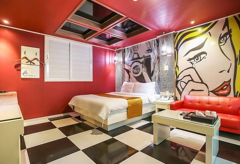 Asan Fox Drive In Motel