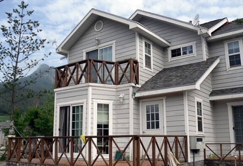 Bonghwa Pension Hanee Baram