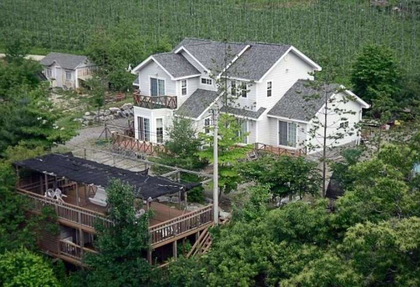 Bonghwa Pension Hanee Baram