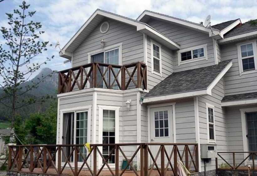 Bonghwa Pension Hanee Baram