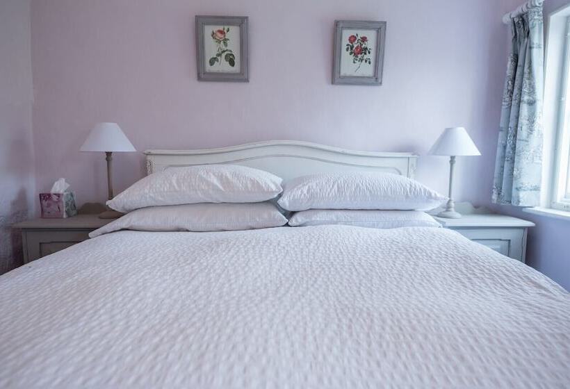 Bridge House, Kersey