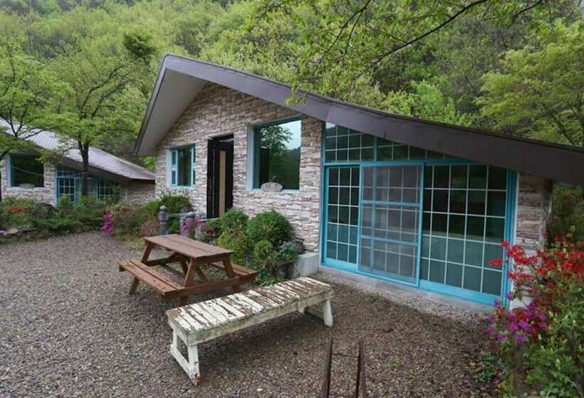 Cheongsong Songwol Pension