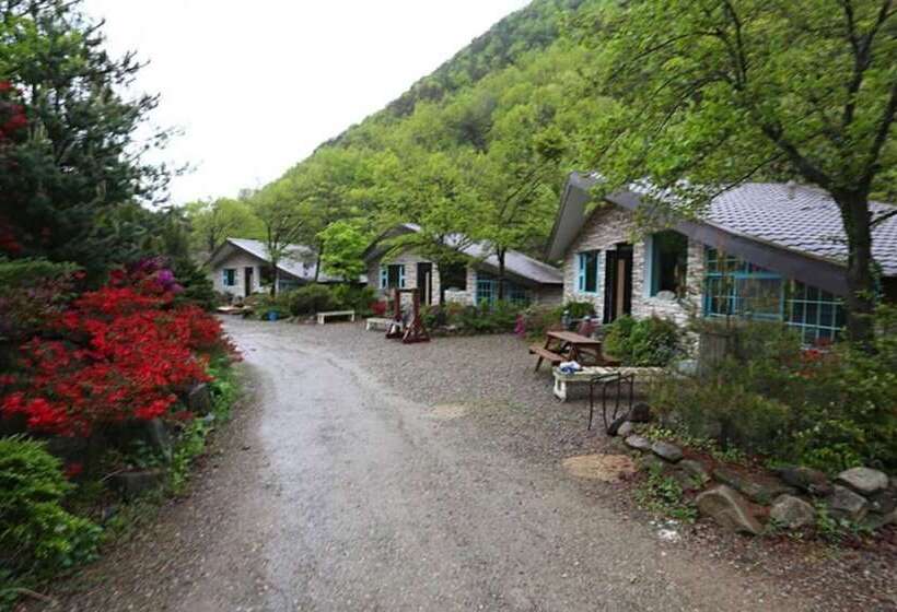 Cheongsong Songwol Pension