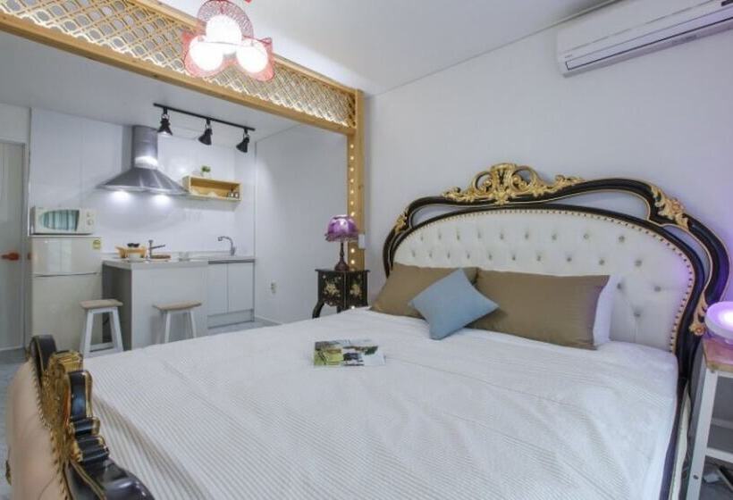 Chuncheon Green Rose Pension