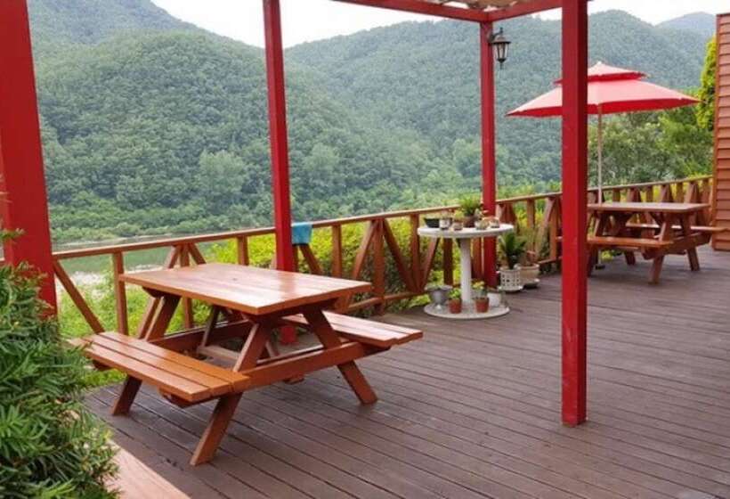 Danyang Fragrant Tree Pension