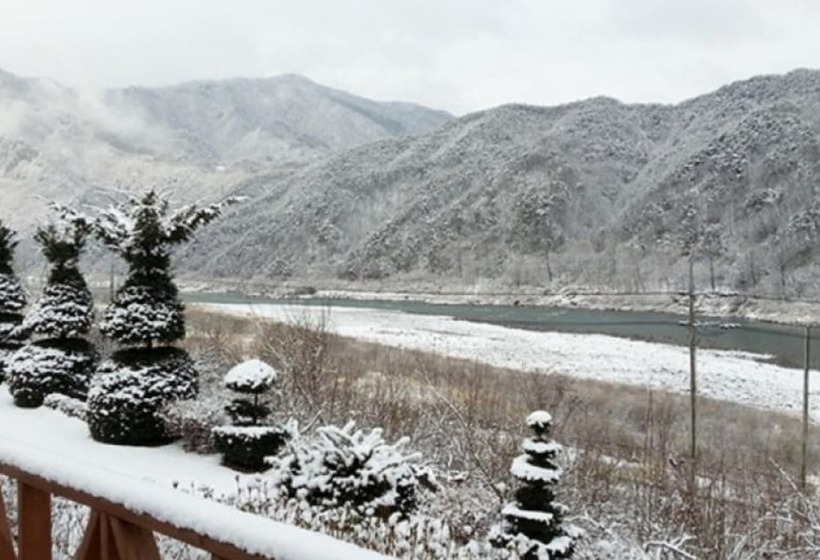 Danyang Fragrant Tree Pension