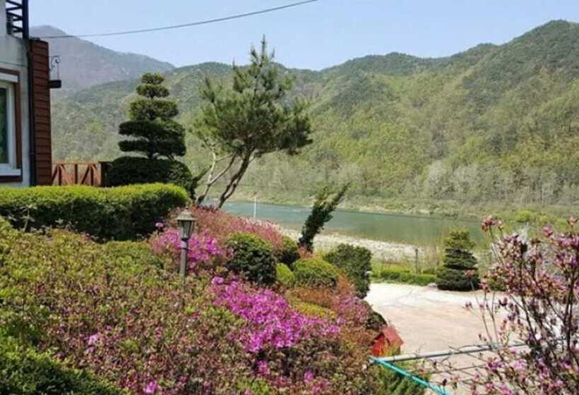 Danyang Fragrant Tree Pension