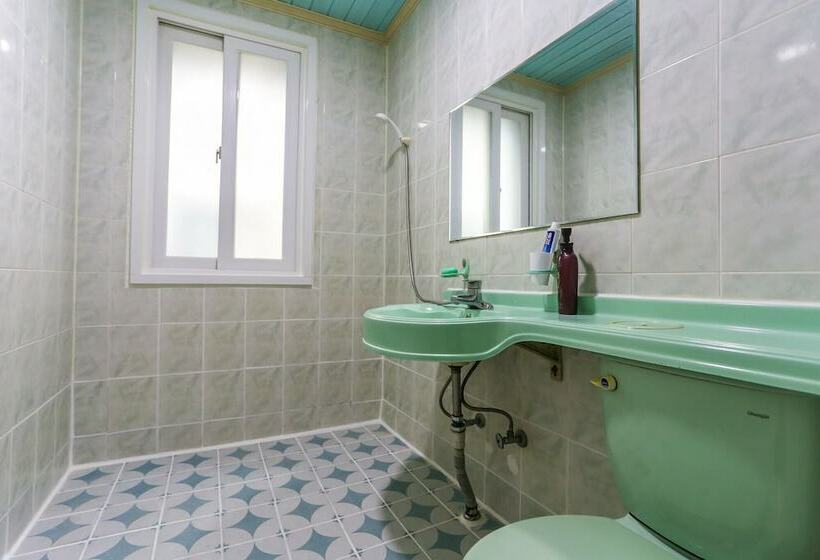 Gangneung Miseongjang Motel