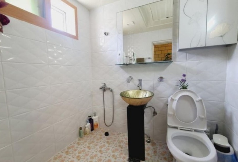 Gapyeong Chorok Jeongwon Gyegok Dokchae Pension