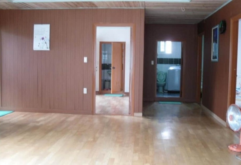 Gapyeong White House Valley Pension