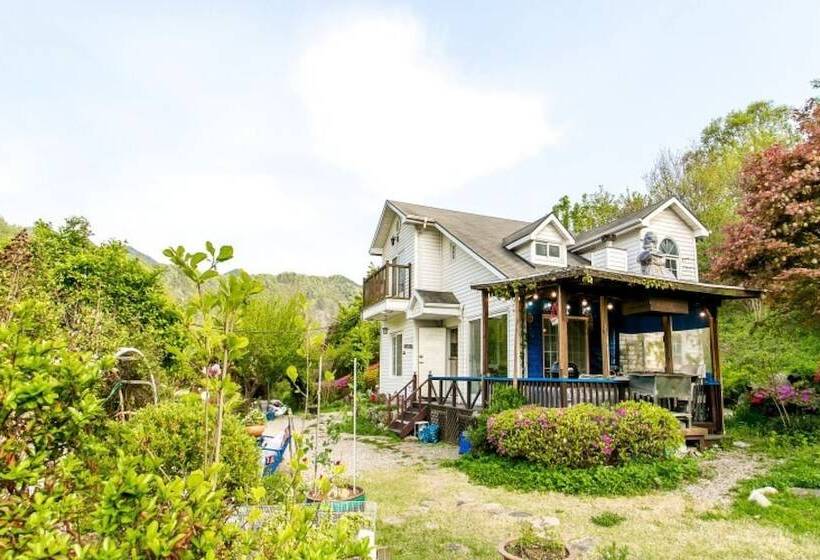 Geumsan Riverville Pension