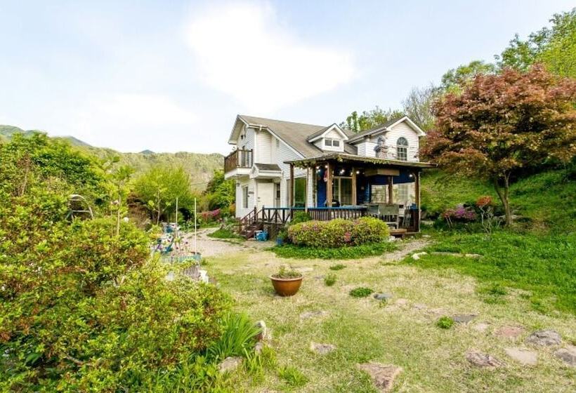 Geumsan Riverville Pension