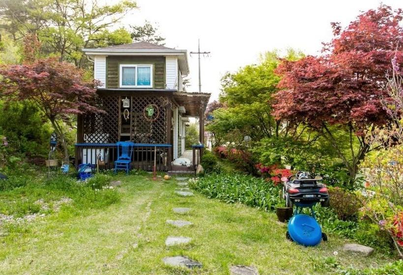 Geumsan Riverville Pension