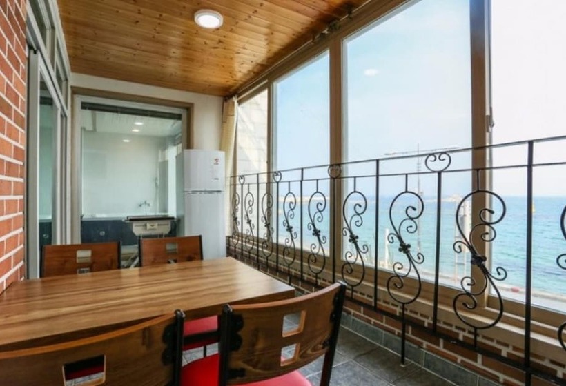 Goseong Daori Pension