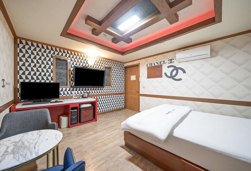 Gumi Wonpyeongdong Sponge Motel