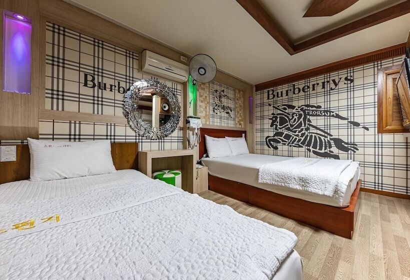 Gumi Wonpyeongdong Sponge Motel
