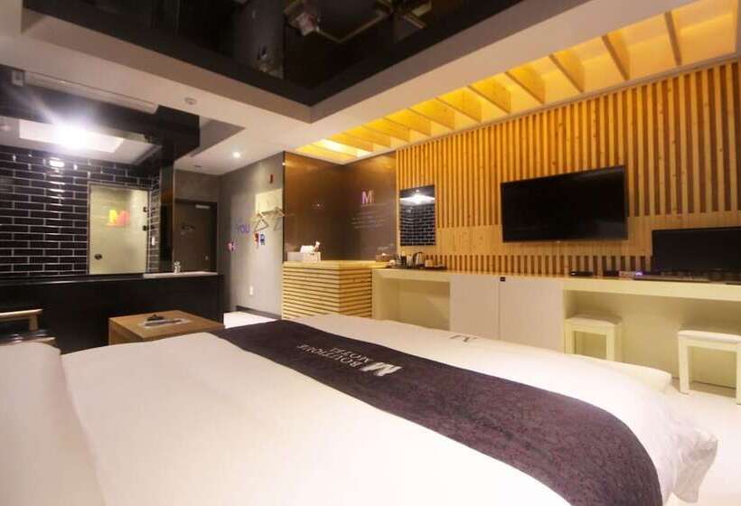 Gyeongsan M Self Check In Motel