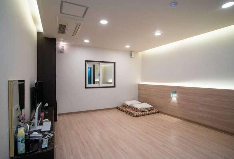 Haenam Plus Self Checkin Motel