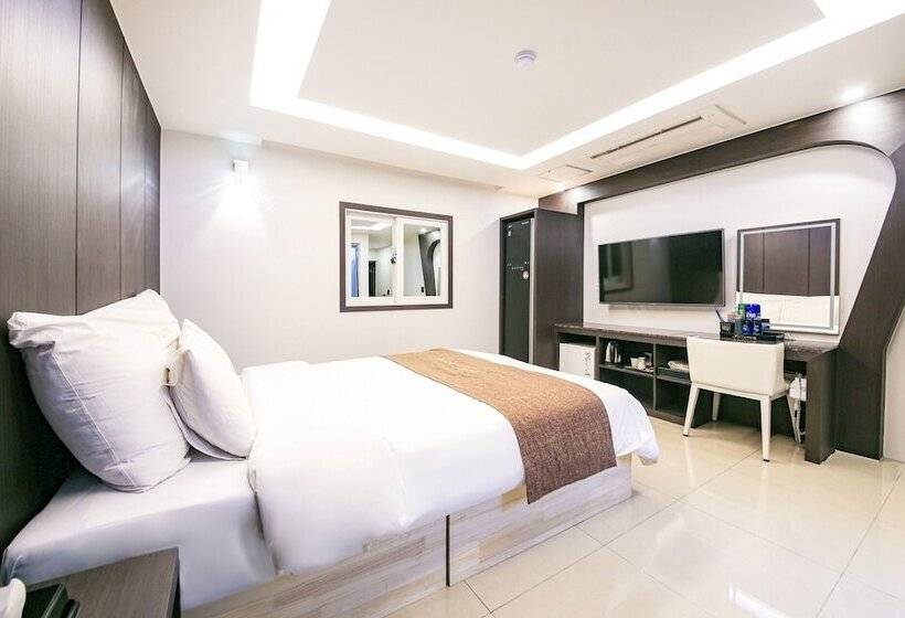 Haenam Plus Self Checkin Motel