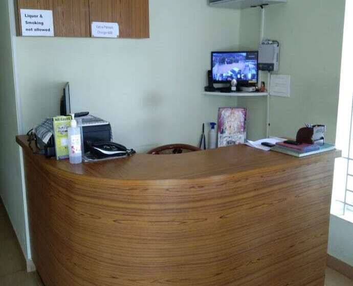 Отель Abode By Brown Tree Resorts