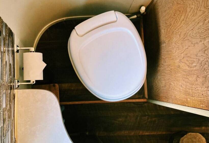 فندق Ags Trailer House   Campground