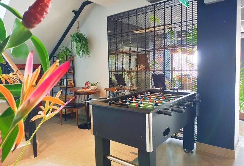 בית מלון כפרי Aonang Dugong