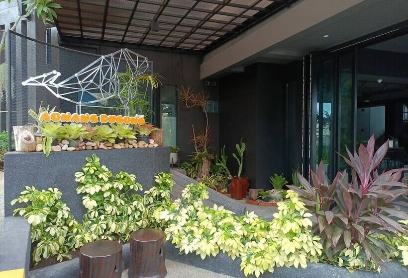 בית מלון כפרי Aonang Dugong