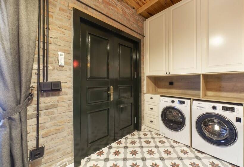 בית מלון כפרי Avlulu Konak Kucukkoy