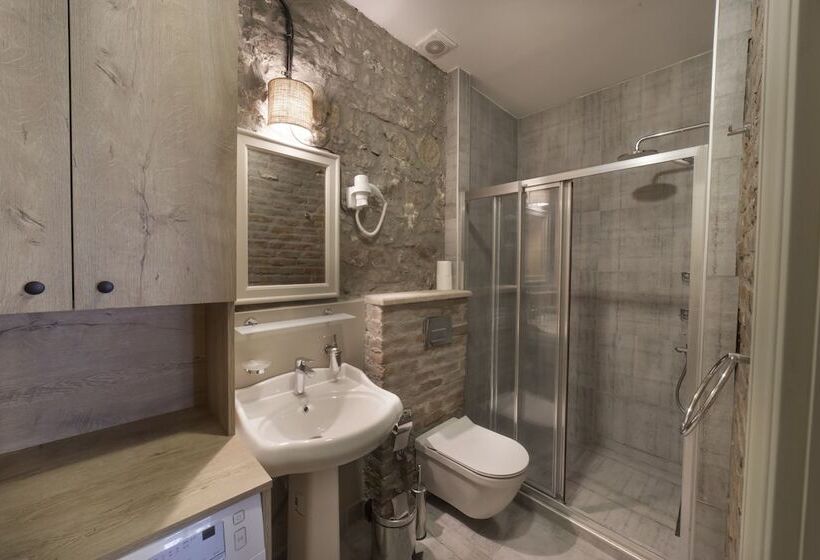 בית מלון כפרי Avlulu Konak Kucukkoy