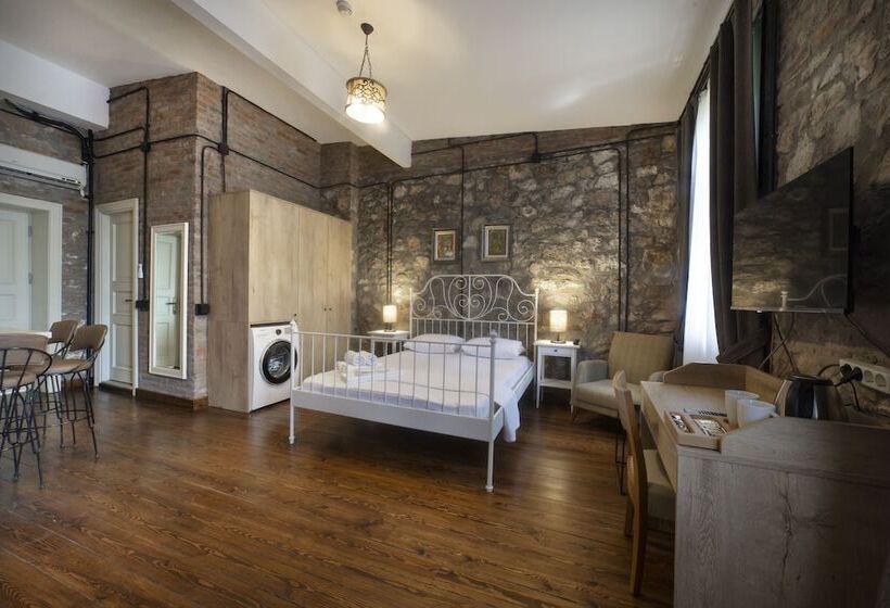 בית מלון כפרי Avlulu Konak Kucukkoy