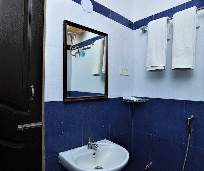 בית מלון כפרי Castle Manor