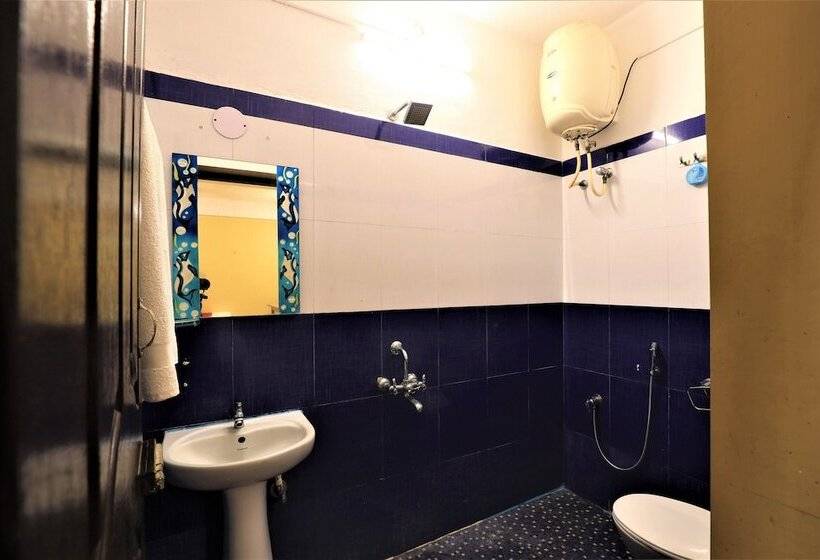 בית מלון כפרי Castle Manor