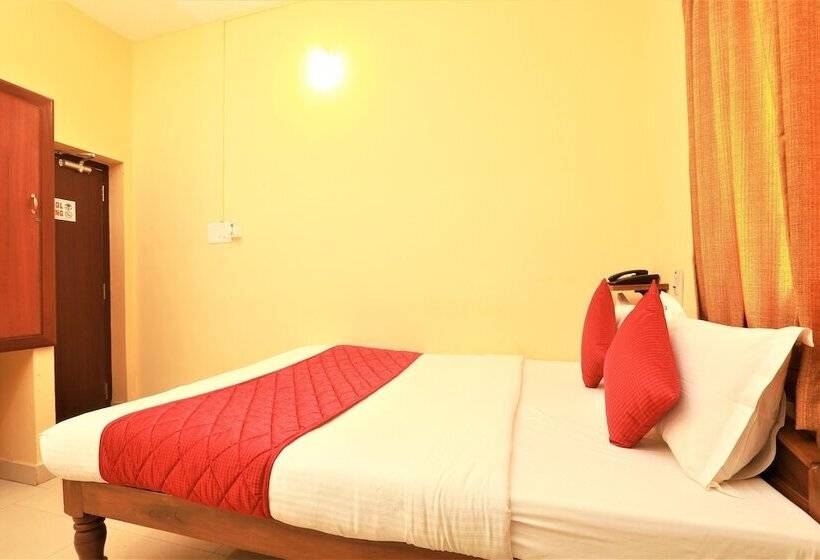 בית מלון כפרי Castle Manor