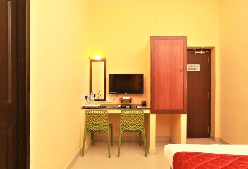 בית מלון כפרי Castle Manor