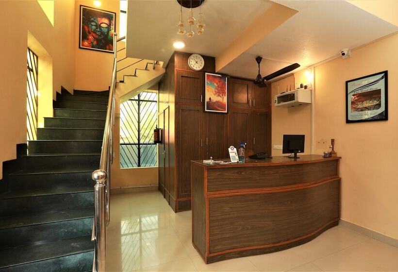 בית מלון כפרי Castle Manor