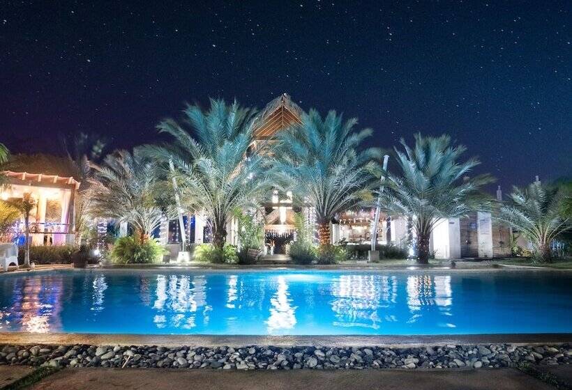 ホテル Coconut Paradise Beach