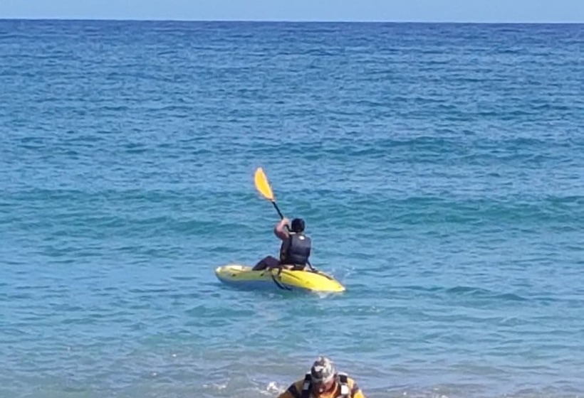 ホテル Coconut Paradise Beach