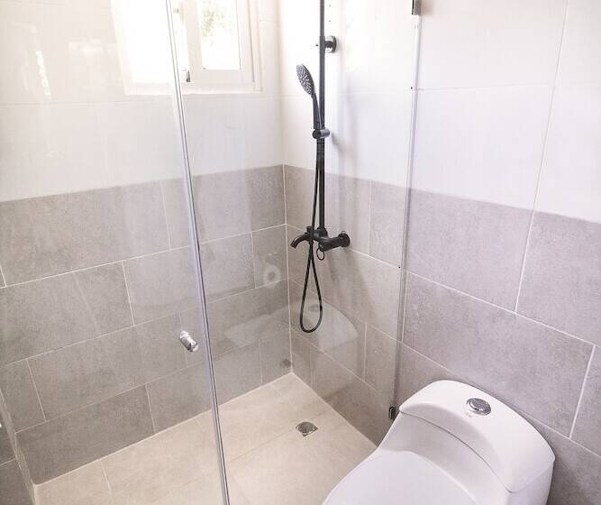 ホテル Coconut Paradise Beach