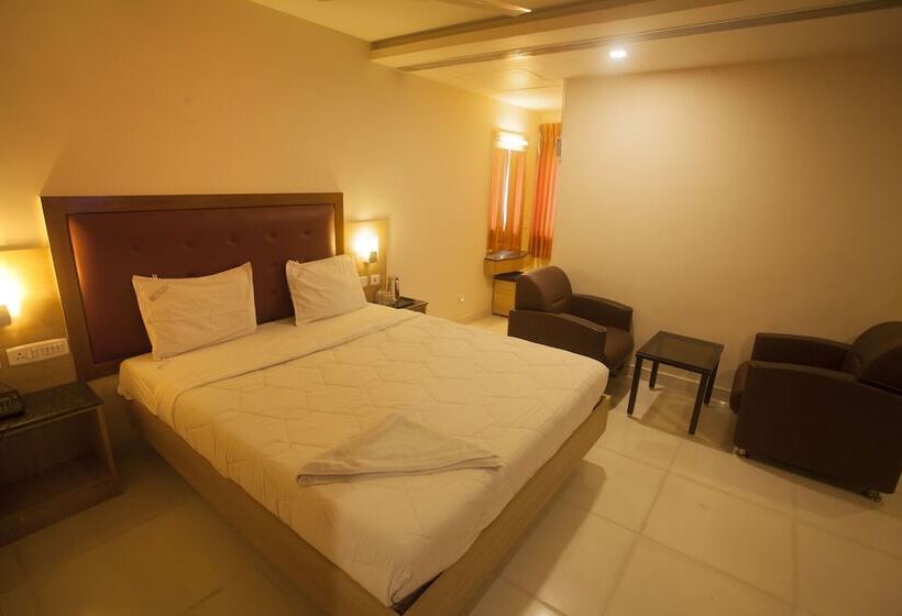 酒店 Ganesh Meridian