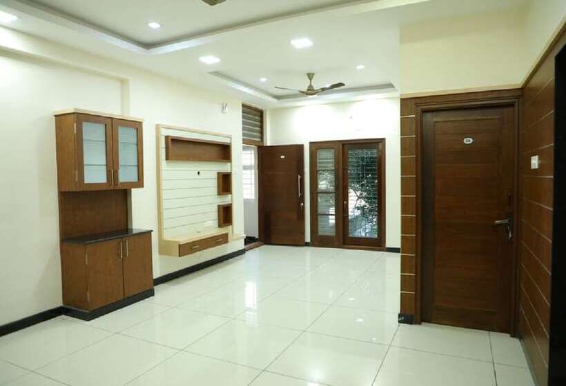 בית מלון כפרי Golden Fort