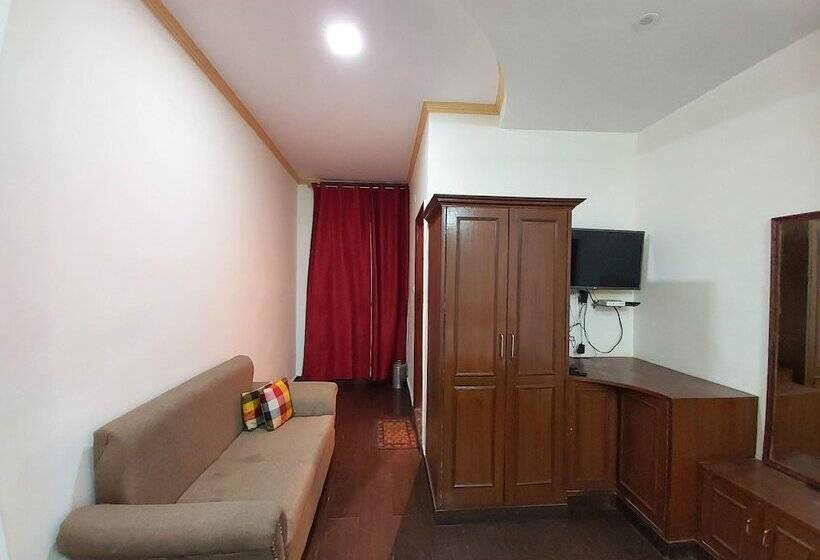 בית מלון כפרי Goroomgo Dolls Inn Nainital