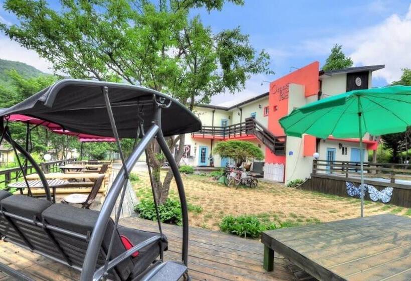 בית מלון כפרי Hongcheon Orange Pekoe Pension
