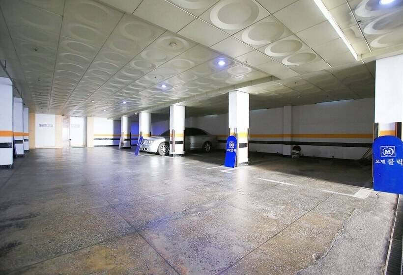 בית מלון כפרי Ilsan Click