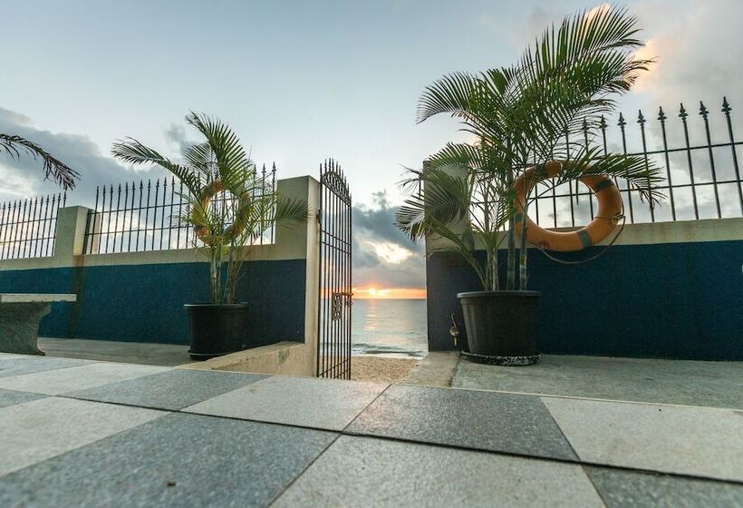 فندق Lamel Cove Beach Resort