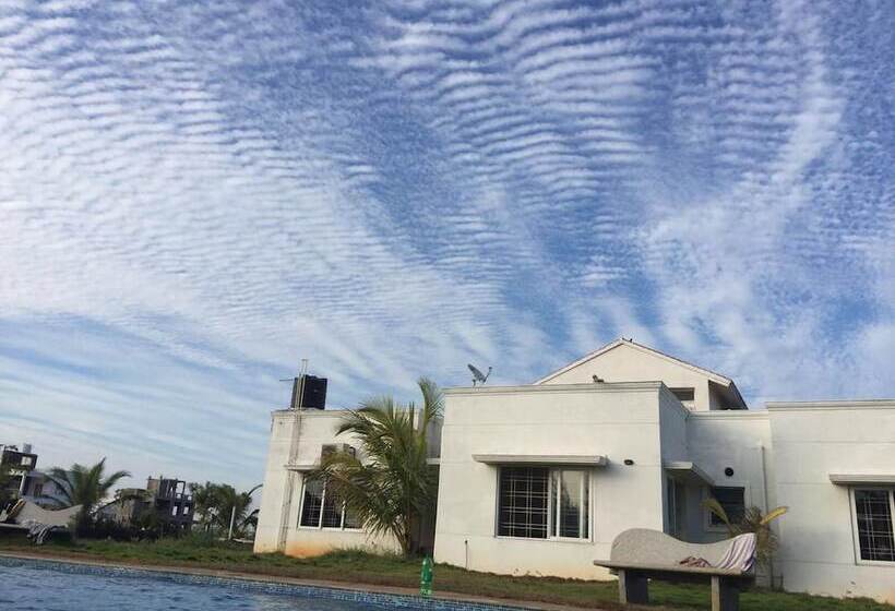 فندق Pearl Beach Pool Villa