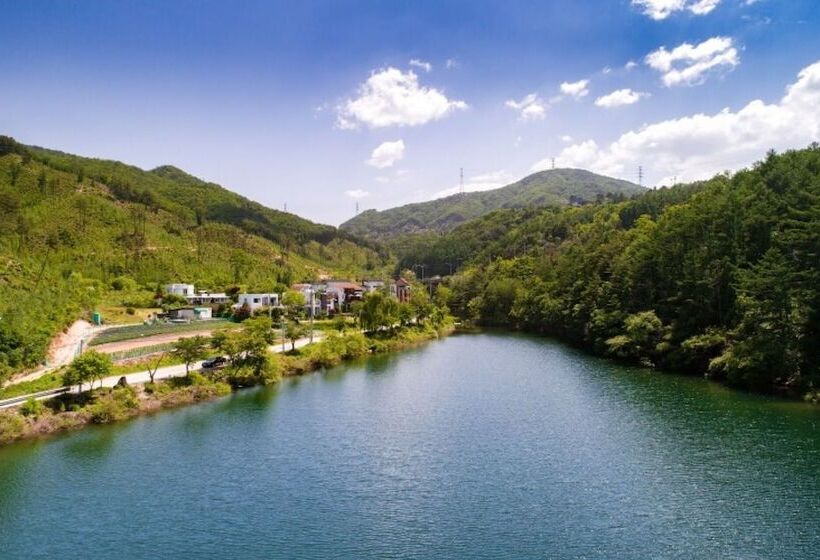 Отель Pocheon Good Terrace Pension