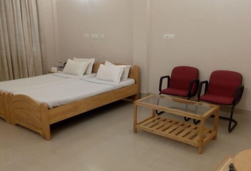 ホテル Lake Side Resort Neermahal