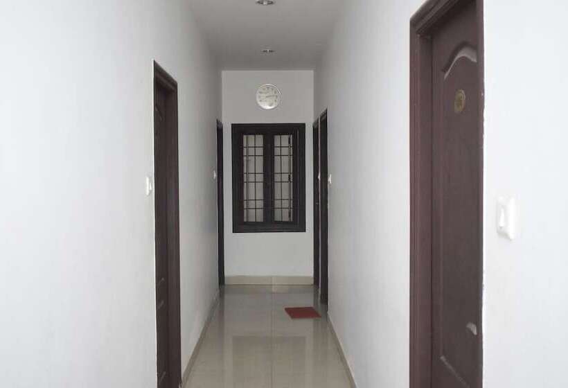 Отель R.m Guest House